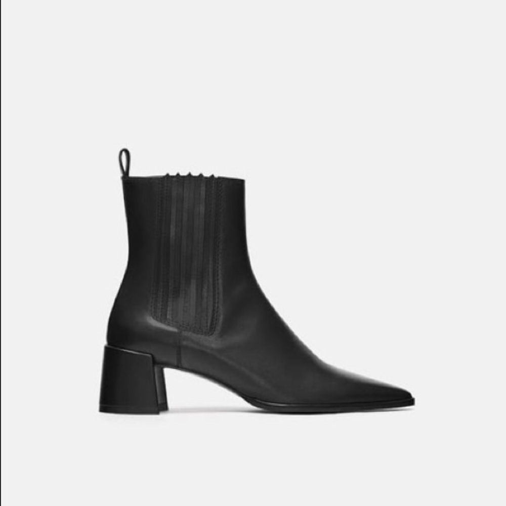 Leather heeled ankle boots